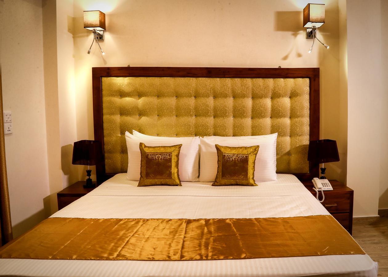 Vendol Maliga Edge Hotel Kandy Luaran gambar