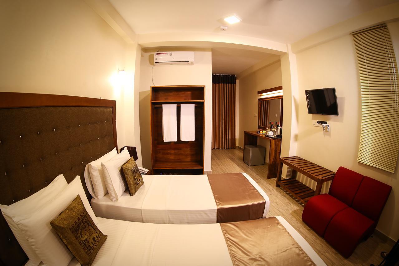 Vendol Maliga Edge Hotel Kandy Luaran gambar