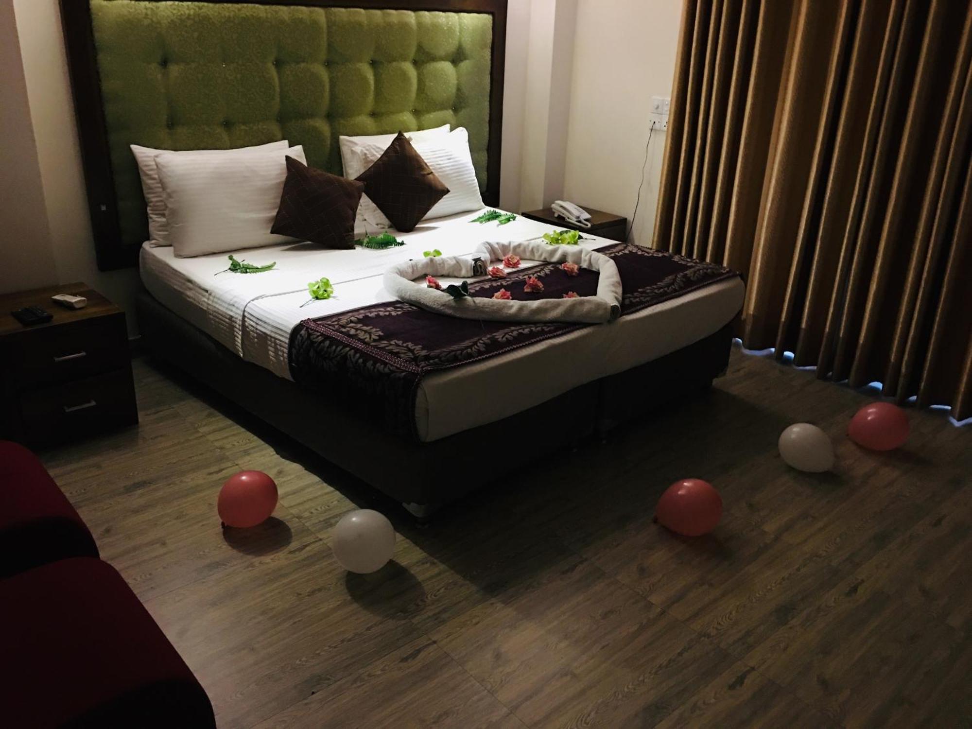 Vendol Maliga Edge Hotel Kandy Luaran gambar